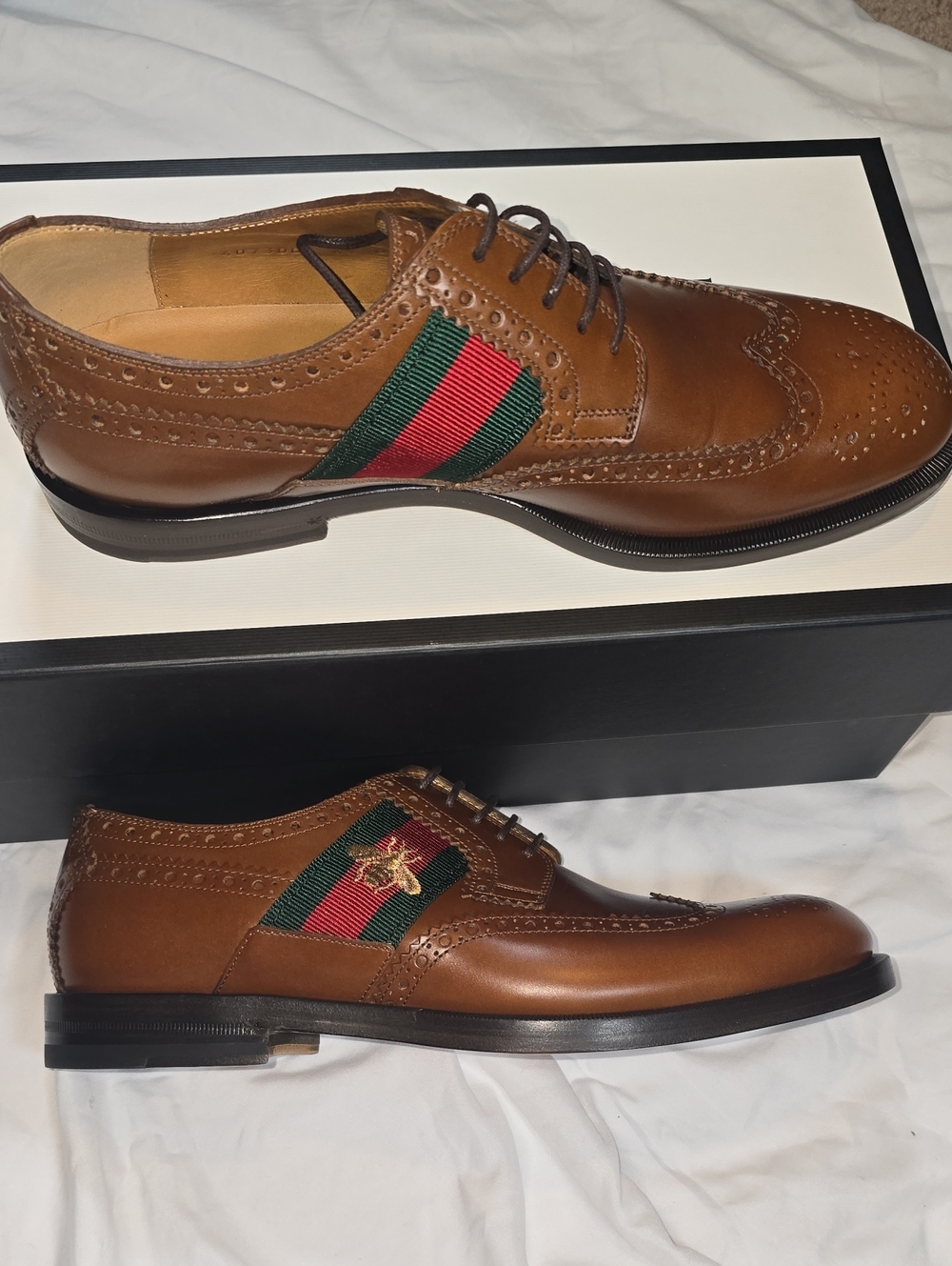 Gucci Calfskin Web Bee Embroidered Lace-Up Brogue Oxfords